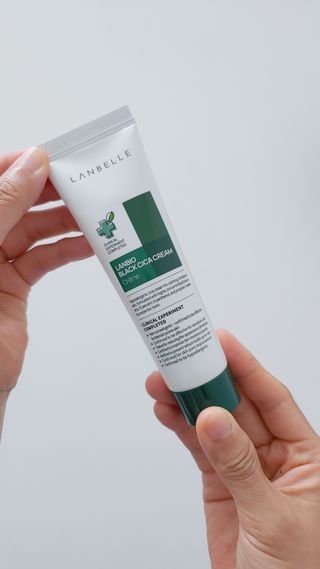 랑벨 랑바이오 블랙 시카 크림 50ml(블랙비 프로폴리스, 시카 4종, 판테놀 10 함유) — 3점을 준 리뷰어가 2022년 7월 올린 사용 사진