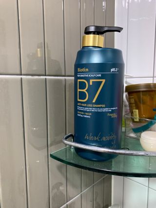 [포레스트스토리] B7 안티 헤어로스 샴푸1,000ml + 헤어팩 1,000ml — 5점을 준 리뷰어가 2021년 3월 올린 사용 사진