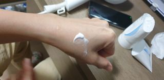 셀프 모이스처라이징 프로텍션 크림 셀프 모이스처라이징 프로텍션크림 — 4점을 준 리뷰어가 2022년 3월 올린 사용 사진