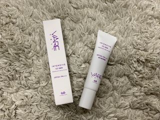 바르셀 톤업선크림 미백 메이크업베이스 CC크림 인텐시브 씨씨 젠 30ml — 5점을 준 리뷰어가 2021년 11월 올린 사용 사진