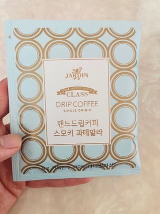 (주)쟈뎅 쟈뎅 클래스 핸드 드립 커피 10P 2종_디카페인 1종+랜덤 플레이버 1종 — 5점을 준 리뷰어가 2021년 4월 올린 사용 사진
