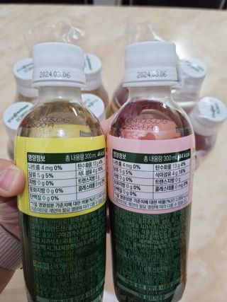 더그레잇티 콤부차 [매일유업] 더그레잇티 44kcal 콤부차 300ml *12개입 (오리지널 6개+베리리치 6개) — 4점을 준 리뷰어가 2023년 7월 올린 사용 사진