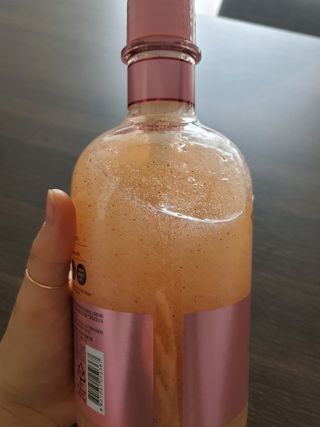 벨먼 내추럴스파 수분광채 스크럽 바디워시 600ml 5종 — 5점을 준 리뷰어가 2022년 5월 올린 사용 사진