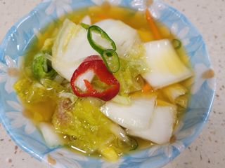 셰프애찬 단호박 백김치 1kg — 4점을 준 리뷰어가 2022년 10월 올린 사용 사진