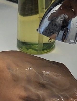 스킨큐어 산다화 순한 클렌징 동백 오일 200ml — 5점을 준 리뷰어가 2023년 8월 올린 사용 사진