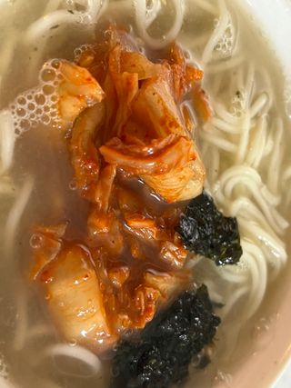 [한면원] 잔치국수 2인분 — 5점을 준 리뷰어가 2023년 3월 올린 사용 사진