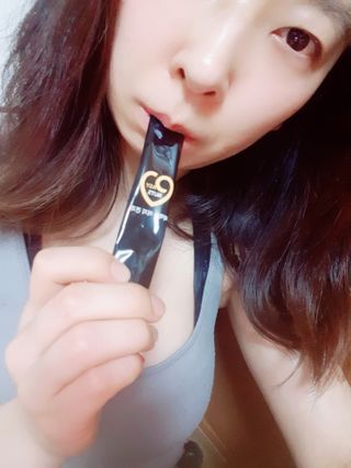 짜먹는 이지견과 짜먹는 이지아몬드, 짜먹는 이지허니피넛, 짜먹는 이지캐슈넛 각 10g X  10포 — 5점을 준 리뷰어가 2021년 3월 올린 사용 사진