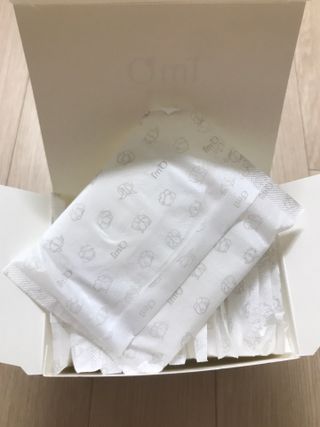 아임오 유기농 생리대 중형 + 그날 전 보라지유 100 20캡슐 + 아임오스티커 + 쿠폰북 — 5점을 준 리뷰어가 2021년 10월 올린 사용 사진