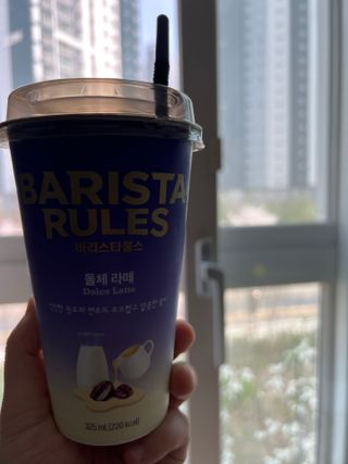 바리스타룰스 돌체 라떼 — 5점을 준 리뷰어가 2023년 4월 올린 사용 사진