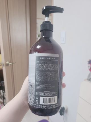 프로방스 프렌치 라벤더 샴푸 1,000ml — 5점을 준 리뷰어가 2021년 5월 올린 사용 사진