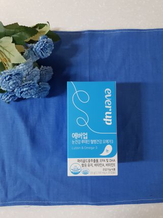[몸엔용] 에버업 멀티비타민&미네랄, 눈건강 루테인 혈행건강 오메가3, 면역 프로바이오틱스 3종 택1 — 5점을 준 리뷰어가 2022년 4월 올린 사용 사진