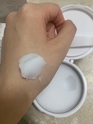 듀오코리아 [듀오] 피부맞춤형 저자극 클렌징밤 1종 랜덤발송 (모공케어,안색개선,안티에이징,블랙헤드) — 4.5점을 준 리뷰어가 2022년 5월 올린 사용 사진