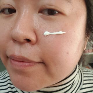 바노바기 코스메틱 바노바기 밀크씨슬 리페어 시카 선스크린 플러스 50ml — 5점을 준 리뷰어가 2023년 3월 올린 사용 사진