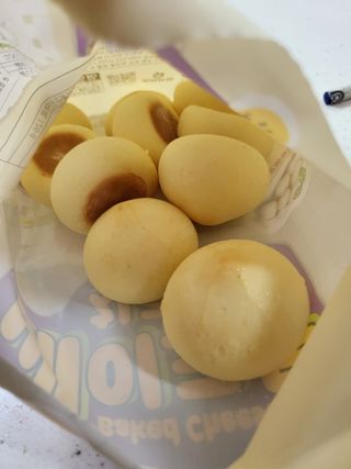 한성기업 베이크볼 치즈몽땅 300g x 2봉 — 5점을 준 리뷰어가 2021년 9월 올린 사용 사진