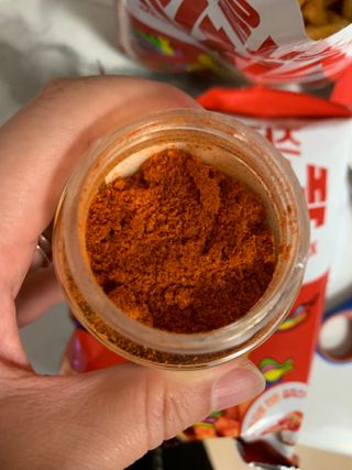 [서울시스터즈] 김치시즈닝 국내 최초 뿌려먹는 김치파우더 100g 1개+ 신제품 김치스낵 90g 2개 — 5점을 준 리뷰어가 2021년 8월 올린 사용 사진