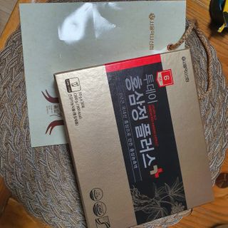 서울약사신협_투데이홍삼정플러스스틱_10g x 30포 — 5점을 준 리뷰어가 2021년 2월 올린 사용 사진