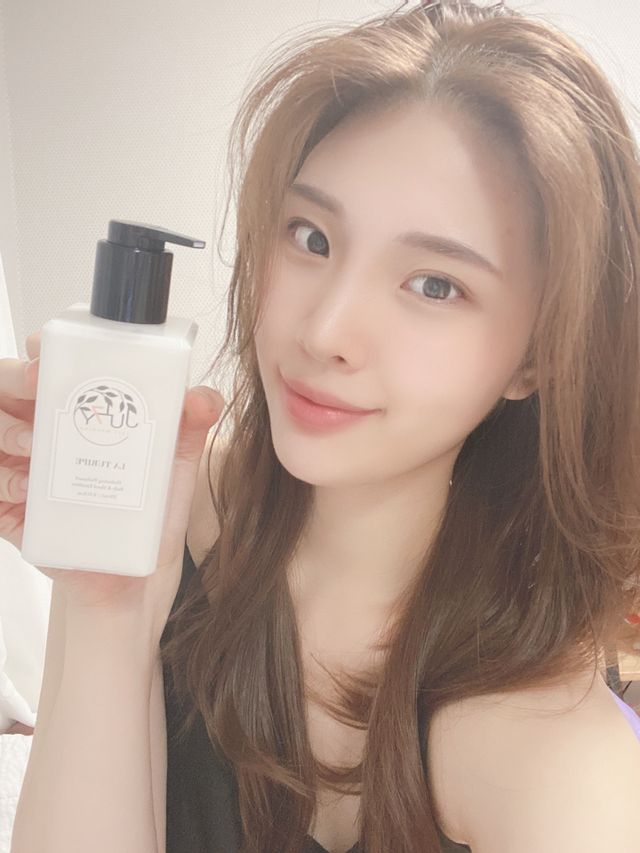 줄라이모닝 하이드레이팅 퍼퓸드 바디앤핸드 에멀젼 리뷰 사진
