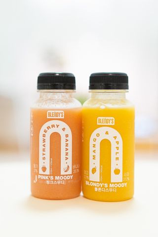 BLENDY'S 핑크 스무디+블론디 스무디 — 5점을 준 리뷰어가 2022년 4월 올린 사용 사진