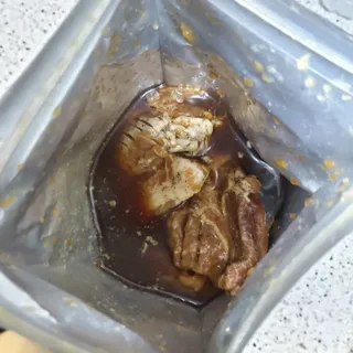 소담스퀘어 상암 통큰오리착한삼겹 1석3조수제양념돼지갈비 — 5점을 준 리뷰어가 2022년 12월 올린 사용 사진