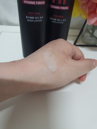 웰피아생활건강 웰피아 올인원 남성화장품 옴므페론 — 5점을 준 리뷰어가 2023년 1월 올린 사용 사진