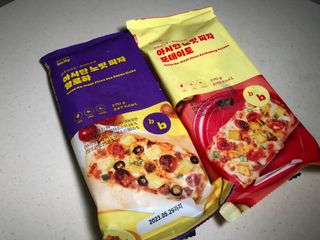 브라잇벨리 비건피자 [노밋피자알로하 & 노밋피자포테이토] 2가지맛 — 3.5점을 준 리뷰어가 2022년 7월 올린 사용 사진