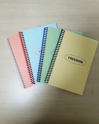 리훈 언제든지 필요한 기본 아이템 아무노트 4권세트+저점도펜[색상랜덤배송] — 5점을 준 리뷰어가 2021년 6월 올린 사용 사진