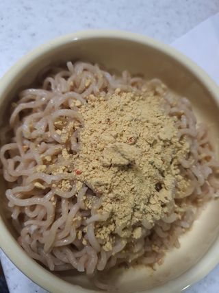 안심댕면 강아지라면 5봉지+쓰담쓰담 종합영양제 2스틱 샘플 증정 — 4.5점을 준 리뷰어가 2022년 8월 올린 사용 사진