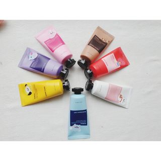 쿤달 BT21 시어버터 앤 마카다미아 퓨어 핸드크림 50ml 7구 기프트 세트 — 5점을 준 리뷰어가 2021년 3월 올린 사용 사진