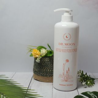 프리[닥터문] 유산균 락토케어 질경초 여성청결제 1000ml (젤타입) — 5점을 준 리뷰어가 2022년 5월 올린 사용 사진