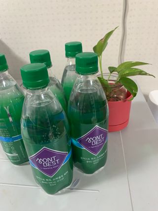 몽베스트 Montbest with Sparkling water Plain 20병 — 5점을 준 리뷰어가 2022년 12월 올린 사용 사진