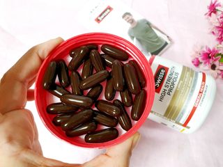 Swisse 스위스 고함량 프로폴리스 2,000mg 210정 — 5점을 준 리뷰어가 2021년 5월 올린 사용 사진