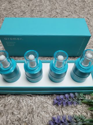 아로메르 리바이탈라이징 블루밍 앰플 10ml x 4ea — 5점을 준 리뷰어가 2021년 8월 올린 사용 사진
