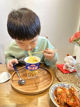 NISSIN 닛신 컵누들  4종 - 씨푸드오리지날, 씨푸드 스파이시, 씨푸드 커리, 씨푸드 XO소스 — 5점을 준 리뷰어가 2022년 12월 올린 사용 사진