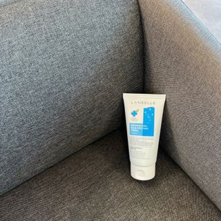 랑벨 수퍼내츄럴 아쿠아 수딩 크림 100ml — 4.5점을 준 리뷰어가 2022년 5월 올린 사용 사진
