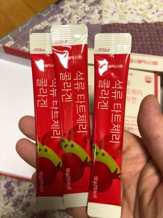 서울약사신협_석류 타트체리 콜라겐_10g x 30포 — 5점을 준 리뷰어가 2021년 7월 올린 사용 사진