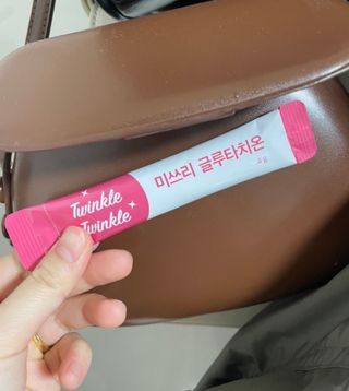 메디포스트 모비타 미쓰리 글루타치온 30포 — 5점을 준 리뷰어가 2022년 12월 올린 사용 사진