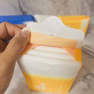 에어퀸 뉴브레스 유기농 생리대 4종 (팬티라이너 20P + 중형 10P + 대형 10P + 오버나이트 8P)_체험단 — 5점을 준 리뷰어가 2024년 6월 올린 사용 사진