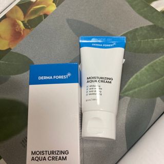 더마포레스트 모이스처라이징 아쿠아크림 / 수분크림 히알루론산 펩타이드 보습 미백 주름개선 — 5점을 준 리뷰어가 2021년 6월 올린 사용 사진