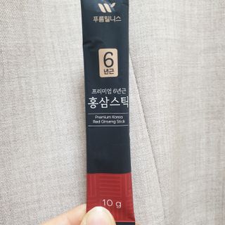 [푸름웰니스] 프리미엄 6년근 홍삼스틱 3mg x 100포 — 5점을 준 리뷰어가 2022년 4월 올린 사용 사진