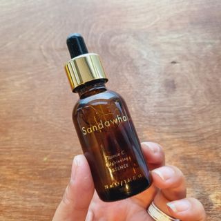 스킨큐어 산다화 비타민c 화이트닝 에센스 30ml — 5점을 준 리뷰어가 2023년 12월 올린 사용 사진