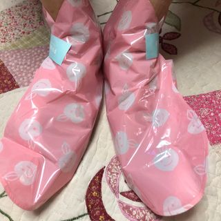 [후르디아] 코끼리 발 허물 팩-복숭아 풋 필링 마스크 3개 — 4.5점을 준 리뷰어가 2021년 4월 올린 사용 사진