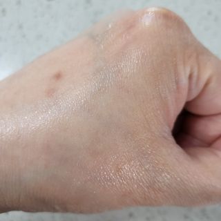 리더스코스메틱 리더스 카밍 바이오틱스 에센스 워터 — 5점을 준 리뷰어가 2022년 5월 올린 사용 사진