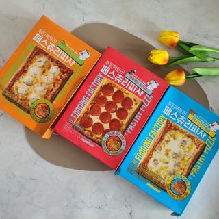[푸딩팩토리] 페스츄리 피자 4종 택3_파이브 치즈/페퍼로니 비프칠리/고추베이컨 포테이토/허니고르곤졸라 — 5점을 준 리뷰어가 2022년 6월 올린 사용 사진