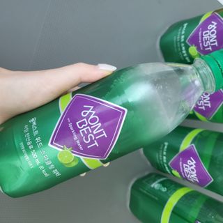 몽베스트 Montbest with Sparkling water Lime20병 — 5점을 준 리뷰어가 2022년 9월 올린 사용 사진