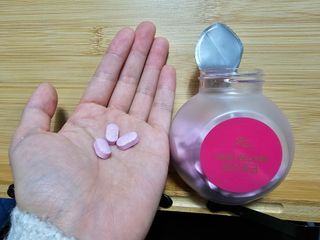 트루헬퍼 쁘띠특급 글루타치온 히알루론산 1박스 2개월분 — 5점을 준 리뷰어가 2023년 2월 올린 사용 사진