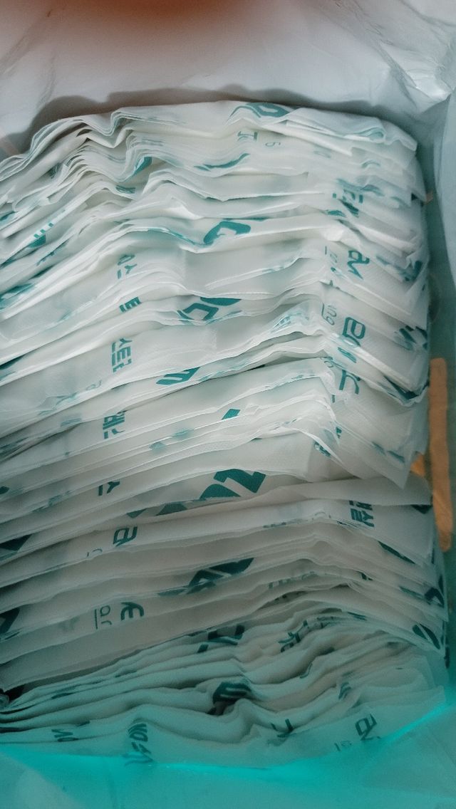 아베크 펫 와이드 프리미엄 중형 애견 강아지 배변 패드 54매 1팩 45g 리뷰 사진