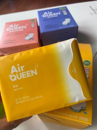 에어퀸 뉴브레스 유기농 생리대 4종 (팬티라이너 20P + 중형 10P + 대형 10P + 오버나이트 8P)_체험단 — 5점을 준 리뷰어가 2024년 7월 올린 사용 사진