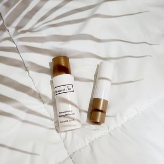 더사가오브수 [사가수] 효혜윤 보태니컬 에너지 에센스인로션 20ml /아이포올 스틱 3g — 5점을 준 리뷰어가 2023년 2월 올린 사용 사진