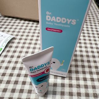 닥터데디스 안심무불소 베이비치약 60g + 여행용 미니 치약 15g — 5점을 준 리뷰어가 2022년 7월 올린 사용 사진