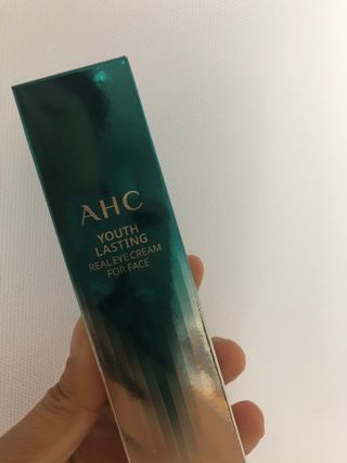 [NEW 탄력유턴 아이크림] AHC 유스 래스팅 리얼 아이크림 포 페이스 — 5점을 준 리뷰어가 2021년 3월 올린 사용 사진